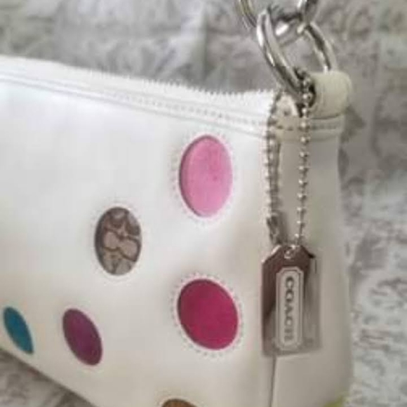 COACH 3677 - Y2K White Leather Mini Dot Baguette Handbag w/ Strap - Ltd. Edition - Picture 2 of 16